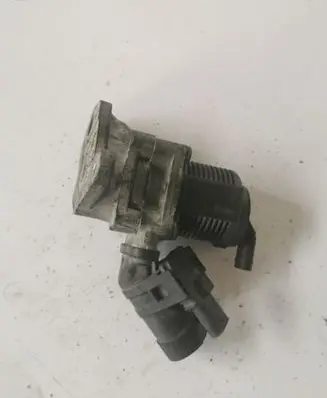 Volkswagen PASSAT CC EGR valve 06J131097D