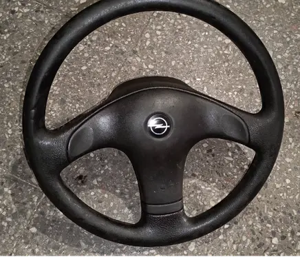 Opel Astra F Steering wheel 639013 90112178 90209022