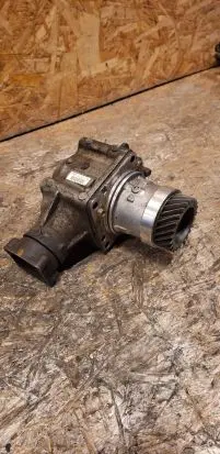 Honda CR-V Gearbox transfer box case E001346