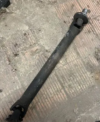 Mitsubishi Pajero Rear driveshaft/prop shaft 