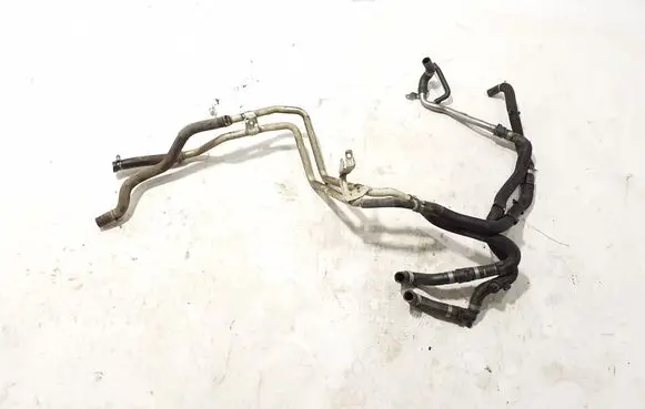 Renault Trafic III (X82) Engine coolant pipe/hose 217424892R