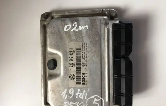 Volkswagen Sharan Engine control unit/module 038906019J 0281010216
