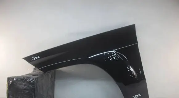 Fender mounting bracket