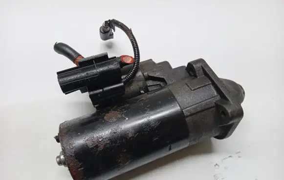 Ford Focus Starter motor 0001109204