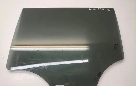 KIA Stonic Rear door window glass 43R016943