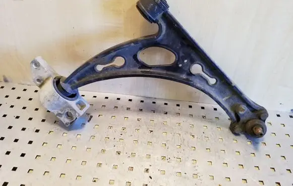 Volkswagen Touran I Front lower control arm/wishbone 1001990086HD 1160500033HD