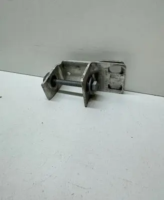 Audi Q7 4M Radiator mount bracket 4M0804285A 4M0801939