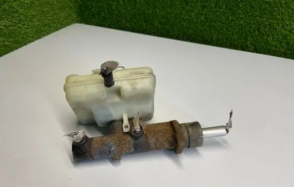 Volkswagen II LT Master brake cylinder A0004316501