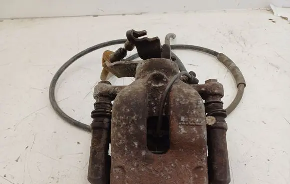 Mini Paceman (R61) Rear brake caliper 3138B