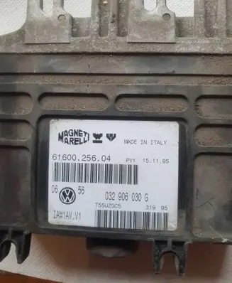 Volkswagen Golf III Engine control unit/module 032906030G 6160025604 T55UZGC5