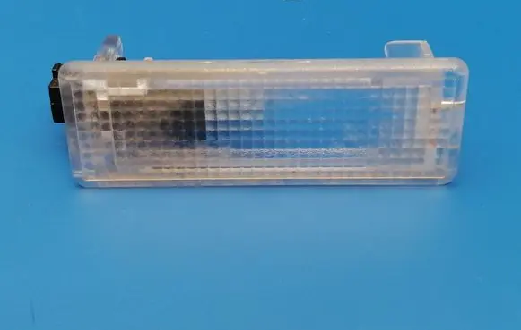 Land Rover Discovery 5 Front door interior light X0C000071