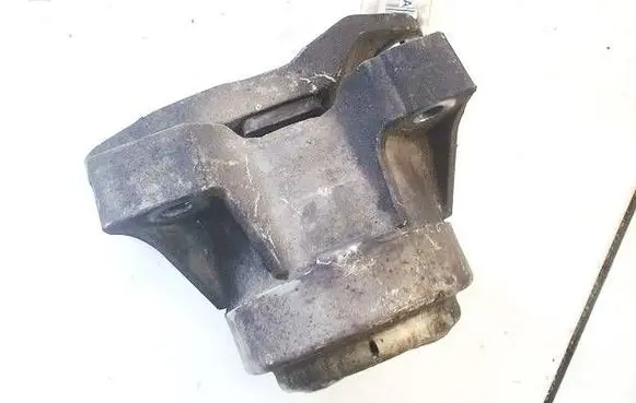Ford Galaxy Engine mount bracket HL8021M05