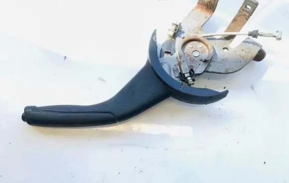 Handbrake/parking brake lever assembly