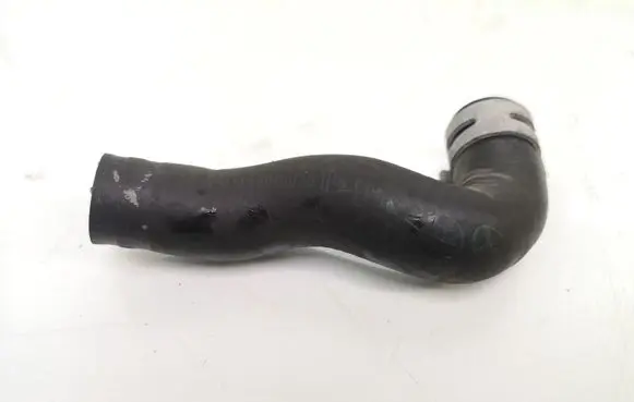 Mercedes-Benz B W245 Engine coolant pipe/hose A6402032982