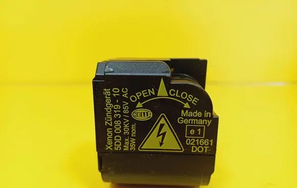 Opel Vectra C Xenon control unit/module 5DD008319-10