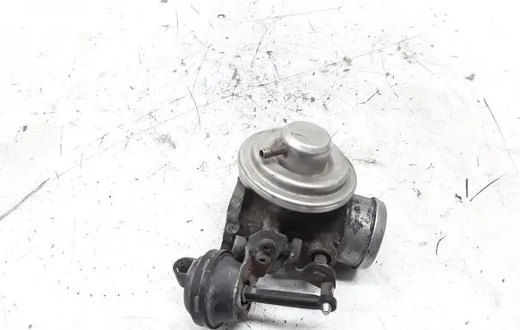 Skoda Fabia Mk1 (6Y) Engine shut-off valve 038131501M