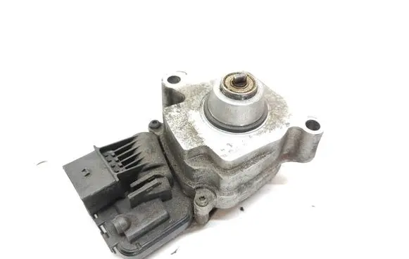 BMW X3 F25 Gearbox-reducer motor 7636181 27607636181