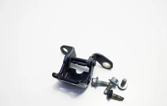 Rear door upper hinge