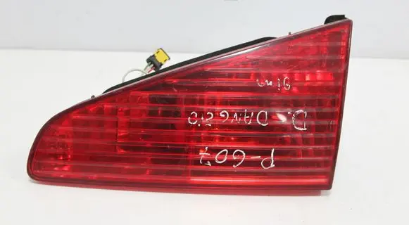 Peugeot 607 Tailgate rear/tail lights 2543D