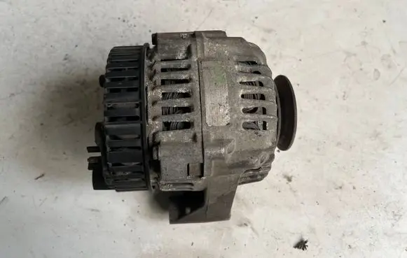 Peugeot 106 Generator/alternator