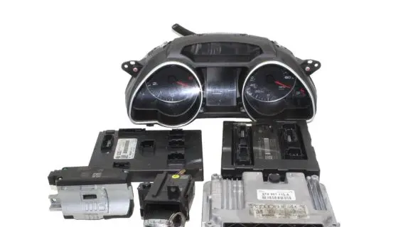 Audi A5 8T 8F Engine ECU kit and lock set 8T0907115A 0261201963