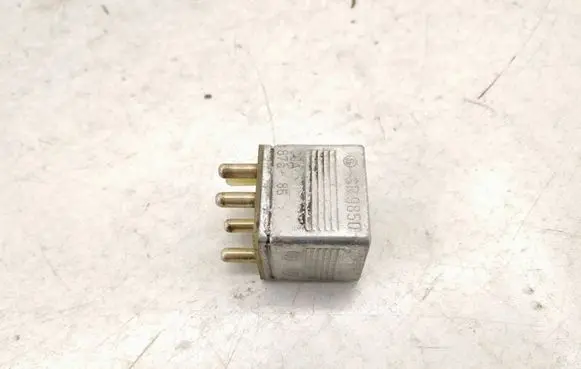 Mercedes-Benz S W140 Cruise control relay A0015420219 0015420219