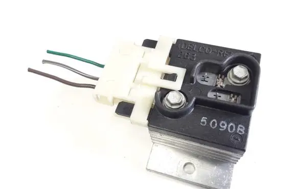 Pontiac Trans Sport Coolant fan relay 29386655