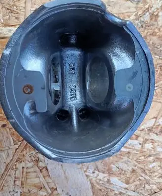 Opel Insignia A Piston 