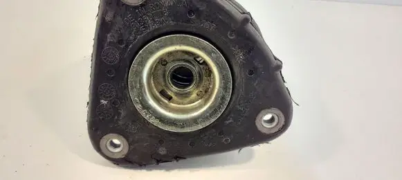 Volvo V40 Front upper strut mount BDA1059AB 31360778