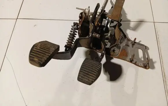 Citroen C4 I Picasso Brake pedal 