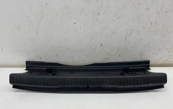 Opel Mokka B Trunk/boot sill cover protection 9820801377