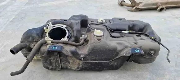 Mazda CX-30 Fuel tank DFR5 DFT3