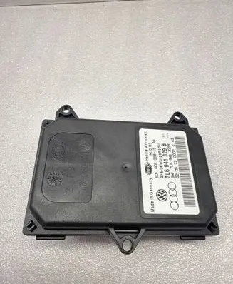 Volkswagen Touareg II Headlight ballast module Xenon 74696000AE 7L6941329B 5DF00936815