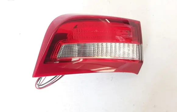 Volvo S60 Tailgate rear/tail lights
