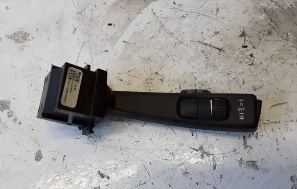 Volvo V70 Wiper control stalk 31264353