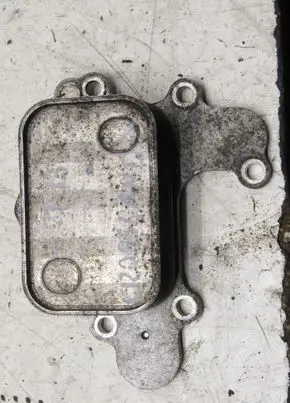 Opel Crossland X Engine oil radiator 