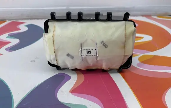 Jeep Compass Passenger airbag P05108546AC TAEPM1483M0909