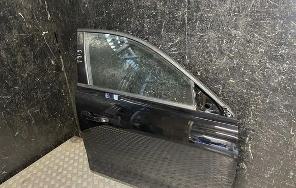 Opel Astra L Front door 