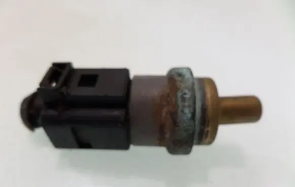Audi A3 S3 8L Coolant temperature sensor 1J0973702 72288000