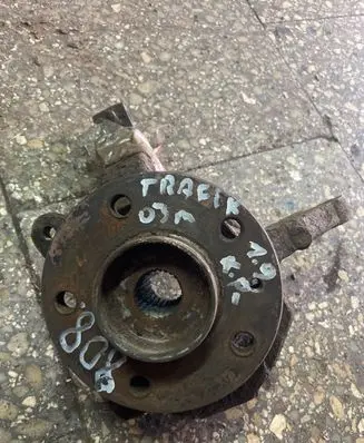 Renault Trafic II (X83) Front wheel hub