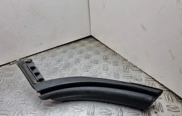Volvo C70 Sunroof sealing rubber 30787929 9213256M A1333