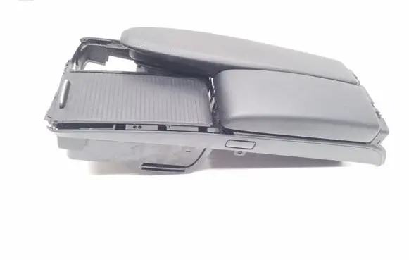 Mercedes-Benz C W204 Armrest A2046801339