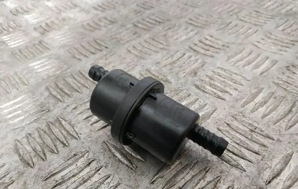 Porsche Panamera (970) Engine mount vacuum valve 7PP133277