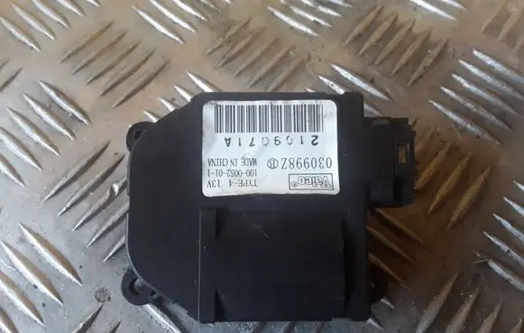 Citroen Berlingo Air flap motor/actuator 030998Z 1000052011