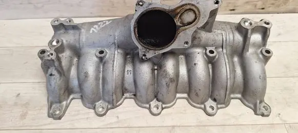 Audi A4 S4 B7 8E 8H Intake manifold 03G129713