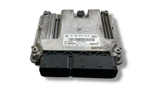 Opel Insignia A Engine control unit/module 55577619 55575349 0281017453