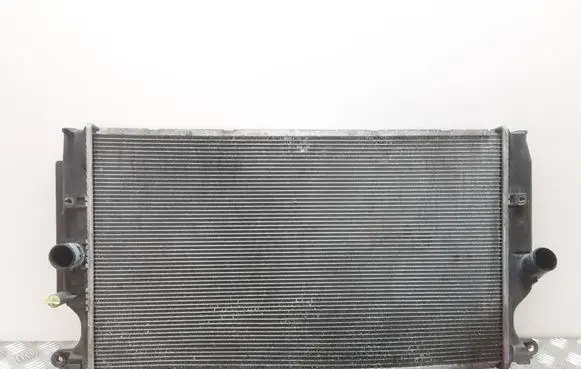Toyota Verso Coolant radiator DT422134