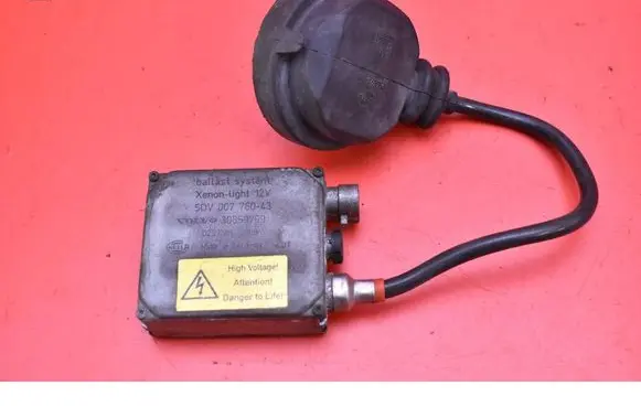 Volvo S40, V40 Voltage converter/converter module 30859759