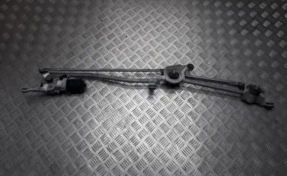 Nissan Note (E11) Front wiper linkage and motor