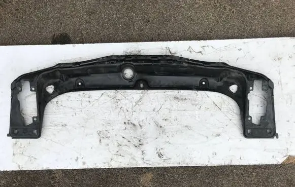 Top upper radiator support slam panel
